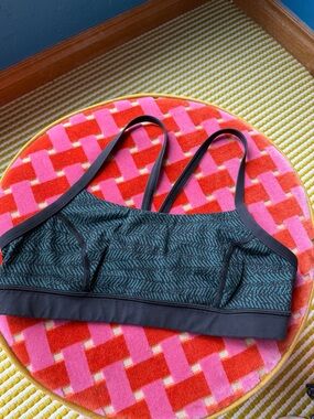 lululemon athletica Teal & Black Patterned Sports Bra